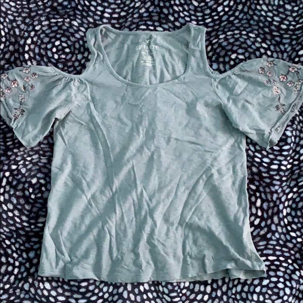 American Eagle cold shoulder top